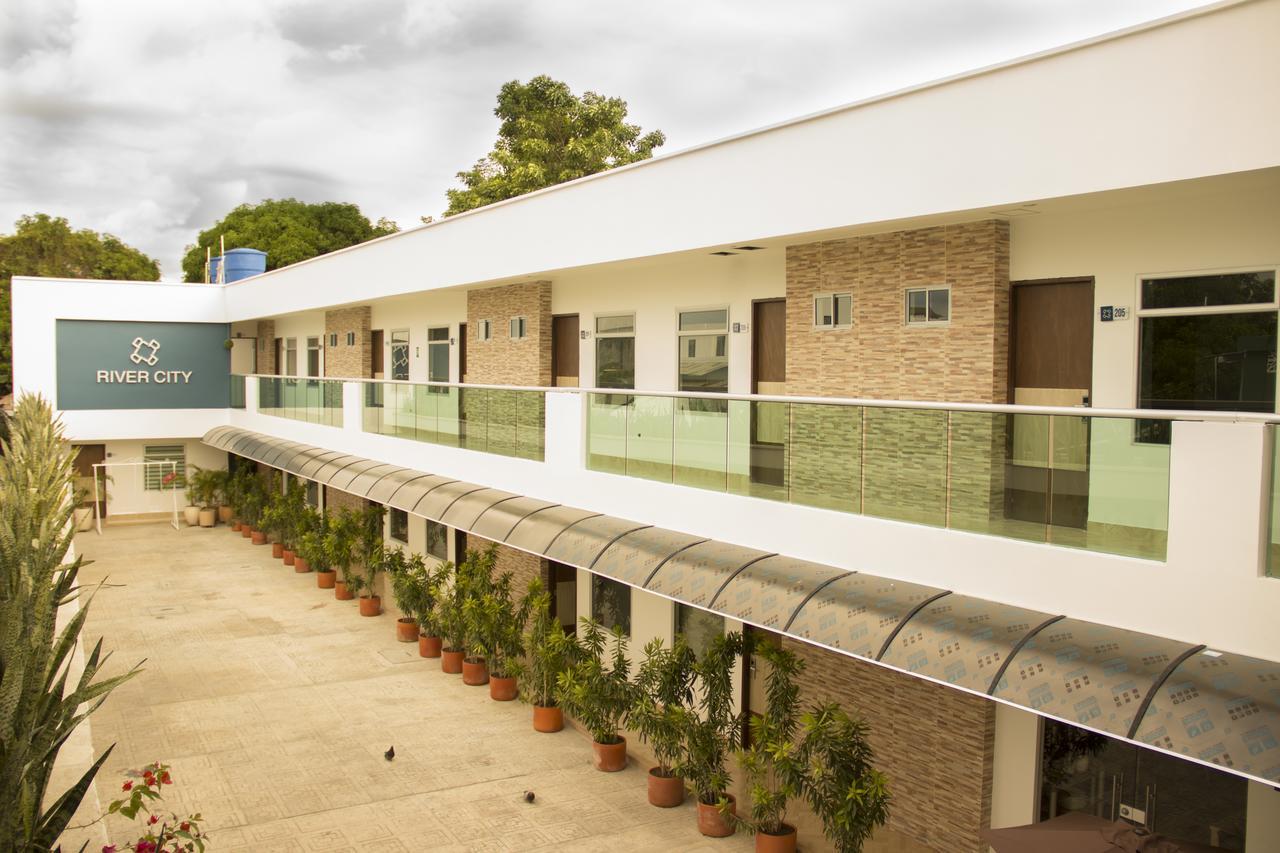 River City Hotel Montería Buitenkant foto